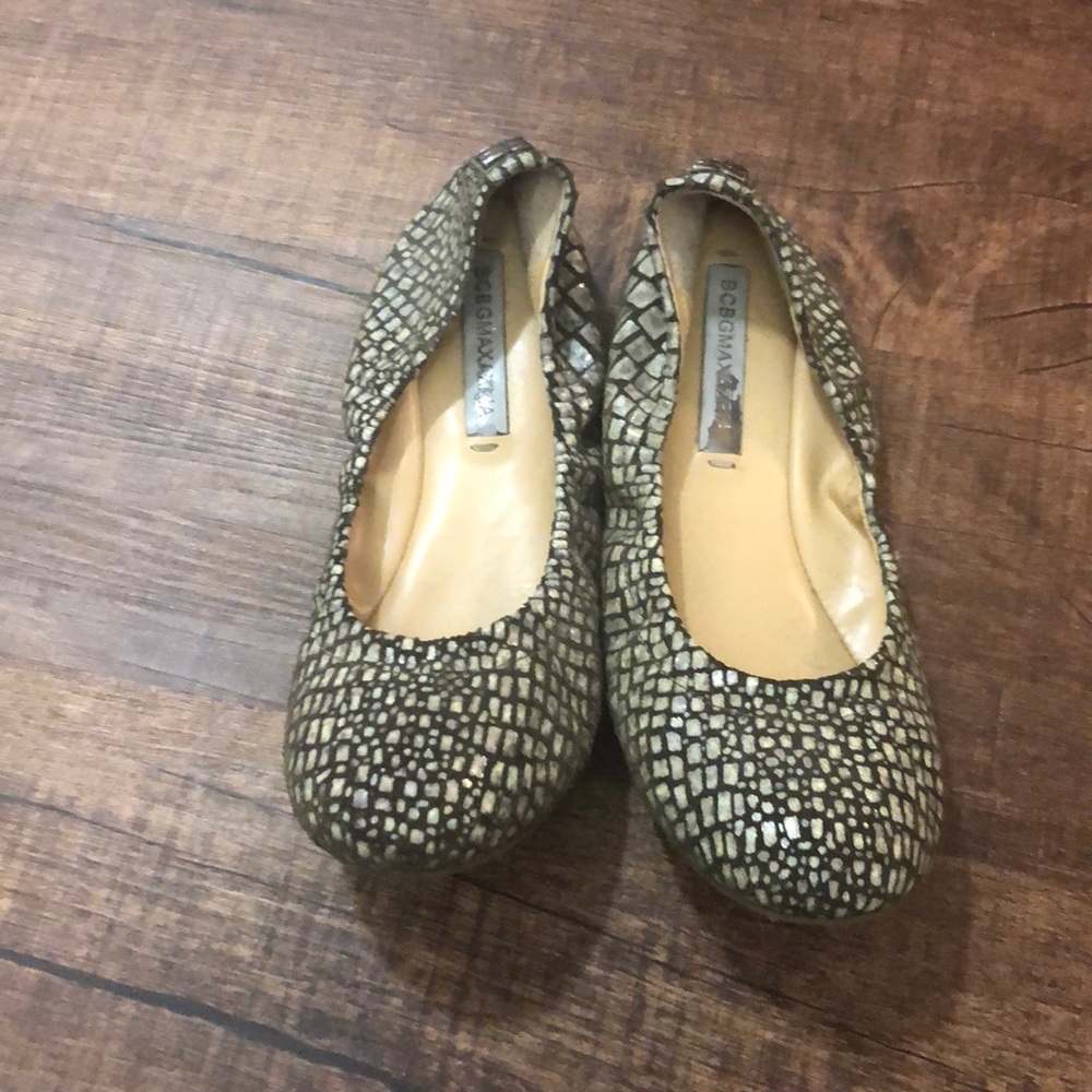 BCBG maxazria ballet flats
